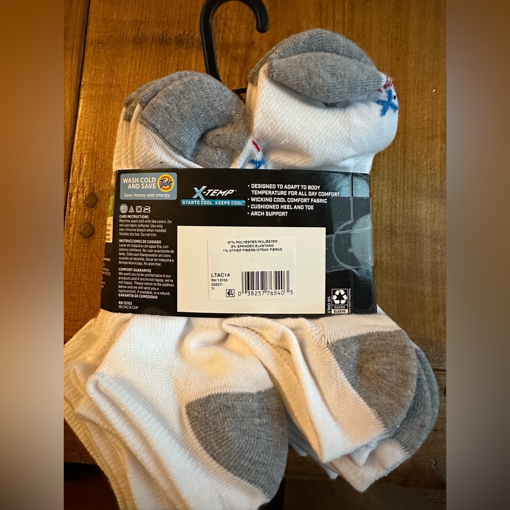 Hanes Lightweight low cut socks - Picture 4 of 4